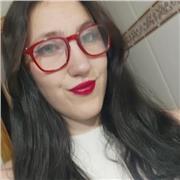 Profesora de historia con dinámicas y trucos fáciles